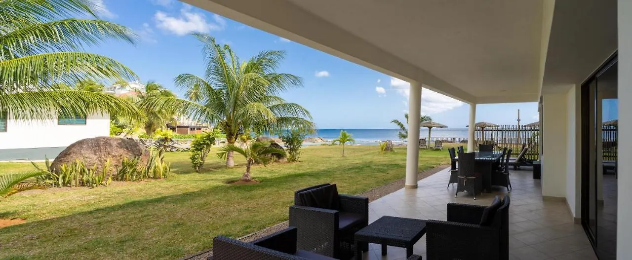 Beach Cottages Bel Ombre 0*,
