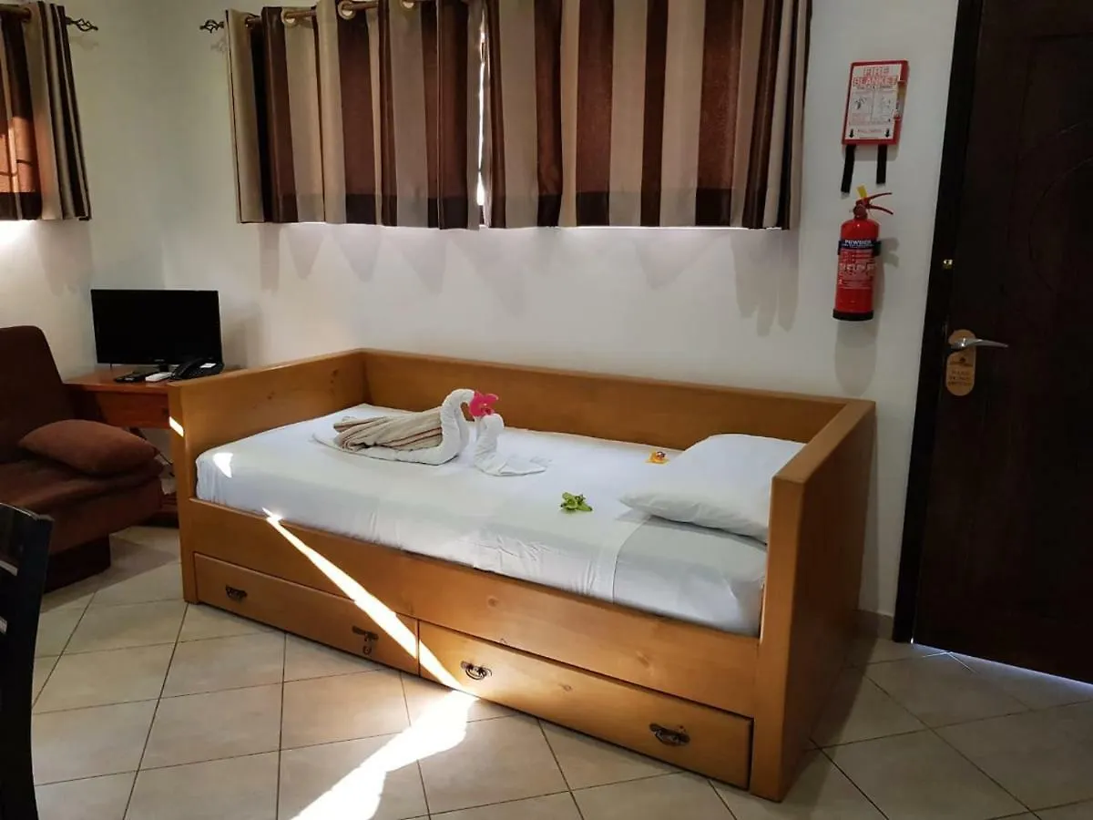 Apartment Beach Cottages Bel Ombre Seychelles